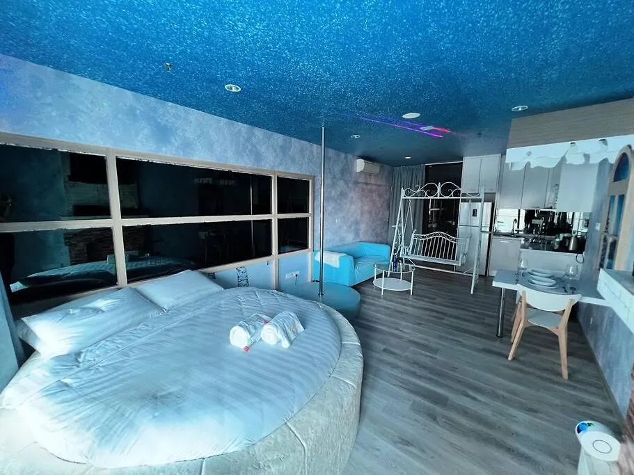 Mercu Summer Suite - Love Romance, Ice Love Fun 冰情趣民宿 Kuala Lumpur Apartment